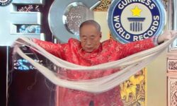 A világ legvékonyabb tésztája – A nap videója